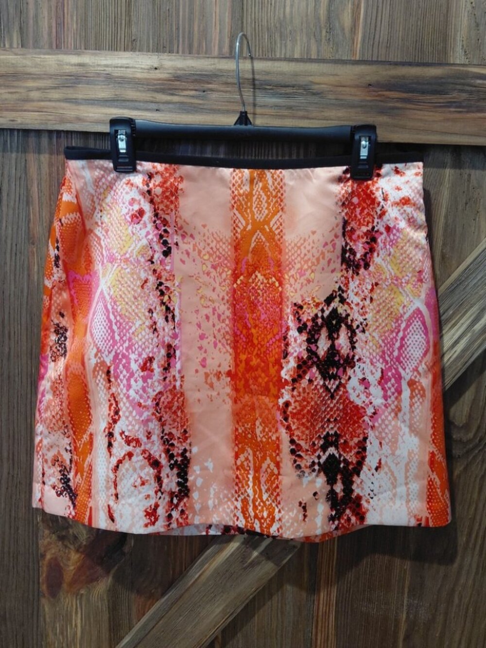 Worthington Women’s Size 10 Red Pink Snake Print Mini Skirt Side Zip NWT